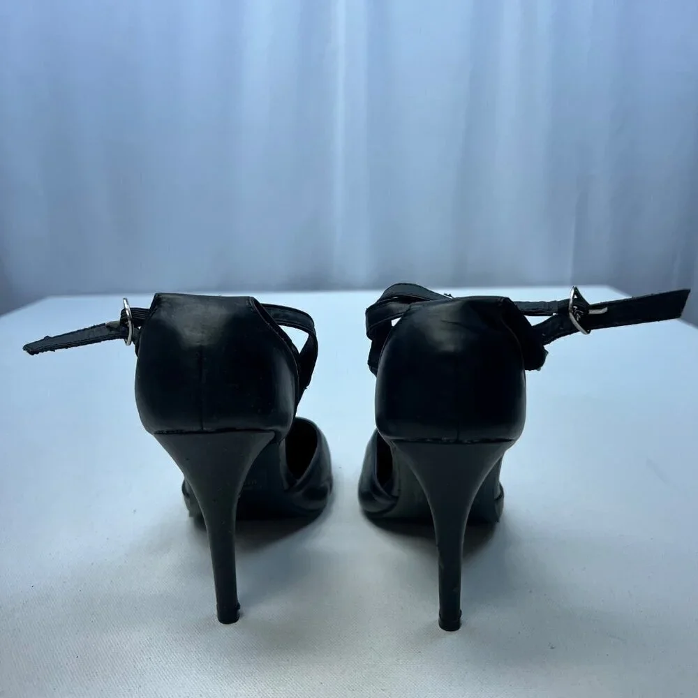 Chase & Chloe Pointed Toe Ankle Strap Stilettos Black Size 9